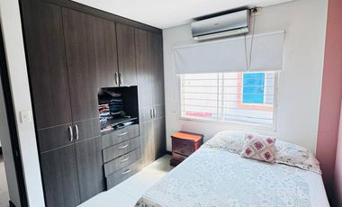 SE VENDE CASA UNIFAMILIAR BARRIO MONTECARLO