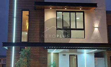 Hermosa Casa de Estreno Amoblada en Machala de 4 Dormitorios