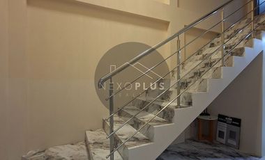 Hermosa Casa de Estreno Amoblada en Machala de 4 Dormitorios