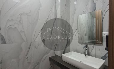 Hermosa Casa de Estreno Amoblada en Machala de 4 Dormitorios