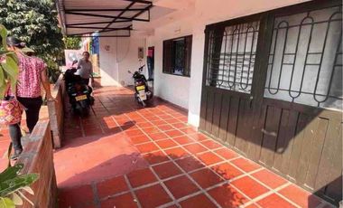 SE VENDE CASA DETRÁS DE CC UNICENTRO EN YOPAL