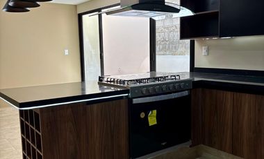 Casas en venta – Fracc. Sauco, Ciudad Ecológica Haras del Bosque