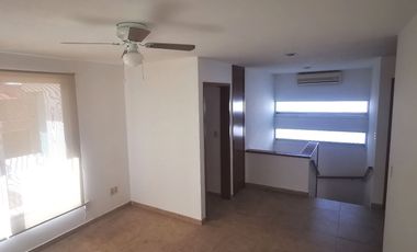 CASA EN RENTA, RESIDENCIAL DEL MORAL ll (FRENTE A PLAZA MAYOR), LEÓN, GUANAJUATO