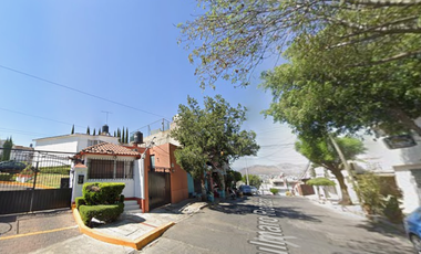 EXCELENTE CASA ENVENTA Y OPORTUNIDAD TODO ESTE MES DE ENERO, UBICADO EN BULMARO ROLDAN 17, CASA 101, COLONIA AHUEHUETES, ATIZAPAN, ESTADO DE MEXICO