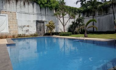 Luxury 3-Story Mansion in Kemang Antasari – Spacious 1000 sqm Land, Private Pool, Quick Access to SCBD (Ideal for Home & Office)