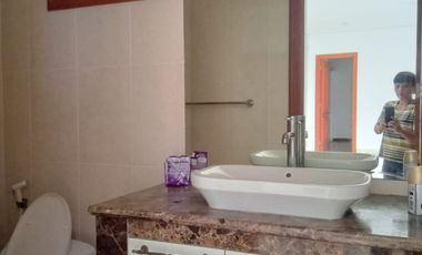 Luxury 3-Story Mansion in Kemang Antasari – Spacious 1000 sqm Land, Private Pool, Quick Access to SCBD (Ideal for Home & Office)