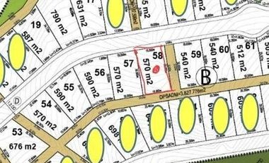 Terreno en venta en Zona Carretera Nacional, Sierra Alta, con 19 m de frente y colinda con área verde por un lado, por atrás y una parte del frente