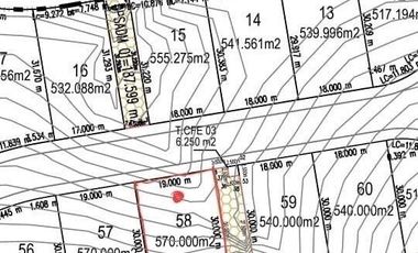 Terreno en venta en Zona Carretera Nacional, Sierra Alta, con 19 m de frente y colinda con área verde por un lado, por atrás y una parte del frente