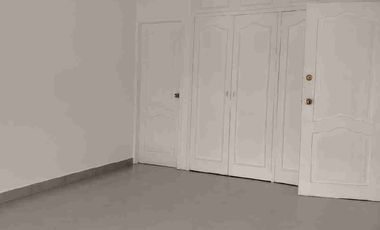 Alquiler casa de 2 piso, ceibos santa cecilia