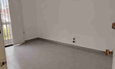 Alquiler casa de 2 piso, ceibos santa cecilia