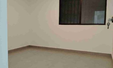 Alquiler casa de 2 piso, ceibos santa cecilia