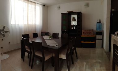 2 CASA EN UN TERRENO DE 827M2 LA PRINCIPAL 4 RECAMARAS Y ESTUDIO ,LA SECUNDARIA 2 RECAMARAS