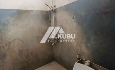 KBP1508 simple minimalist house in a quiet complex area.