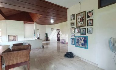 KBP1508 simple minimalist house in a quiet complex area.