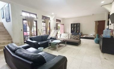 KBP1508 simple minimalist house in a quiet complex area.