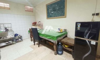 KBP1508 simple minimalist house in a quiet complex area.