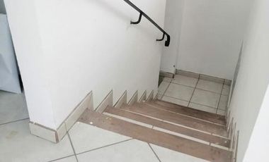 LOCAL COMERCIAL EN RENTA EN PLANTA ALTA CON TERRAZA EN SAN MIGUEL DE ALLENDE CERCA DE LA COMER