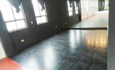 LOCAL COMERCIAL EN RENTA EN PLANTA ALTA CON TERRAZA EN SAN MIGUEL DE ALLENDE CERCA DE LA COMER