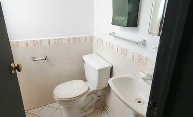 LOCAL COMERCIAL EN RENTA EN PLANTA ALTA CON TERRAZA EN SAN MIGUEL DE ALLENDE CERCA DE LA COMER