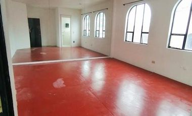 LOCAL COMERCIAL EN RENTA EN PLANTA ALTA CON TERRAZA EN SAN MIGUEL DE ALLENDE CERCA DE LA COMER