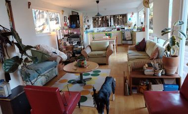 CAMPIRANA CASA EN RENTA EN  BOSQUE DE ENCINOS EN EL POBLADO DE SANGTA MARÍA AHUACATITLÁN EN CUERNAVACA, MORELOS.