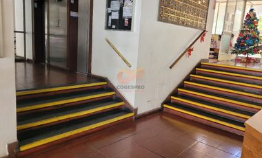 Arriendo Amplia Oficina 3 Ambientes – Pleno Santiago Centro