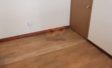Arriendo Amplia Oficina 3 Ambientes – Pleno Santiago Centro