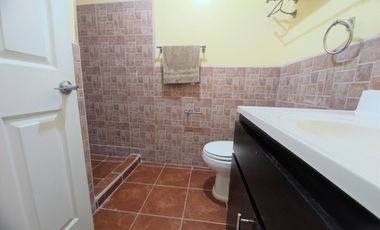 DEPARTAMENTO EN VENTA EN ROSARITO. 127m². Cerquita a Waldos y Calimax Rosarito. 3 recamaras, 3 baños completos, Terraza vista al mar.