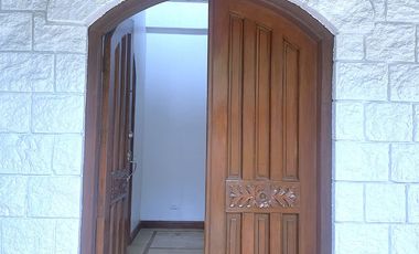 Valle Verde 4 Bedroom House and Lot with 2 Car Garage Garden and Pool For Rent at Ugong Pasig city