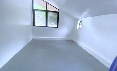 Valle Verde 4 Bedroom House and Lot with 2 Car Garage Garden and Pool For Rent at Ugong Pasig city