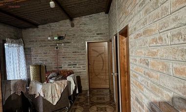 Venta de terreno con casa y galpón en Otavalo sector Rancho Chico