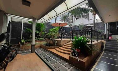 Rumah luas 537m2  jual murah BU di Condet keramat Jati Jakarta Timur