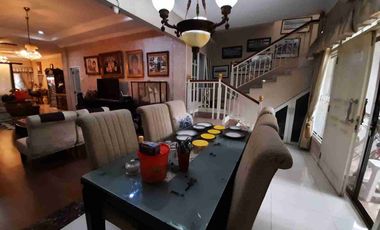 Rumah luas 537m2  jual murah BU di Condet keramat Jati Jakarta Timur