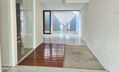 JUAL / SEWA RUMAH ASRI 2 LANTAI GREENLAKE CITRALAND