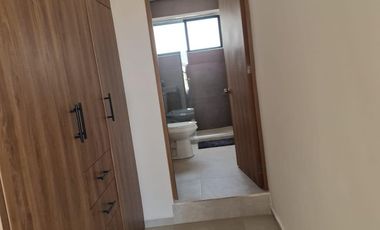 HERMOSA CASA EN PRIVADA AMPLIA DE 3 HABITACIONES TODAS CON BAÑO COMPLETO