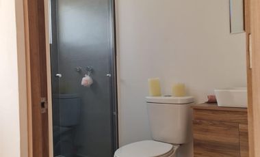 HERMOSA CASA EN PRIVADA AMPLIA DE 3 HABITACIONES TODAS CON BAÑO COMPLETO