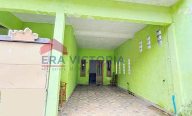Rumah 1,5 Lantai Lokasi Ramai Depan Sekolah, Potensi Usaha & Rumah Kos Arjosari