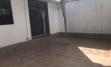 RENTA DE CASA A 5 MIN DEL TEC. A UNA CUADRA DE ALFONSO REYES Y GARZA SADA