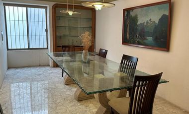 RENTA DE CASA A 5 MIN DEL TEC. A UNA CUADRA DE ALFONSO REYES Y GARZA SADA