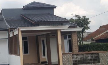 Rumah Cantik di Bogor Selatan View Gunung salak