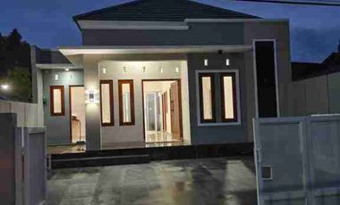 dijual Rumah cantik lokasi dekat kantor Pemda Sleman
