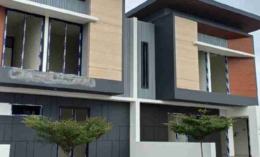 Dijual Rumah Lengkap Private Pool Dekat Exit Tol Waru Selatan Surabaya