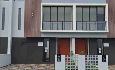 Dijual Rumah Lengkap Private Pool Dekat Exit Tol Waru