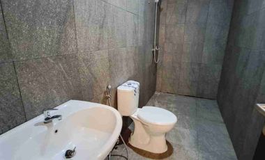 Dijual Rumah Lengkap Private Pool Dekat Exit Tol Waru