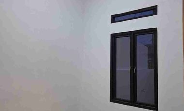 RUMAH BARU ESTETIK murah LOKASI STRATEGIS Di IRIGASI DANITA