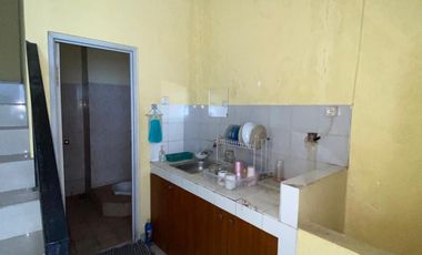 Disewakan Ruko 4 Lantai Haji Nawi Jakarta Selatan Sangat Strategis