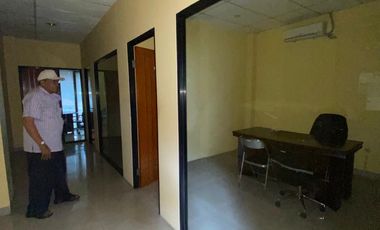 Disewakan Ruko 4 Lantai Haji Nawi Jakarta Selatan Sangat Strategis