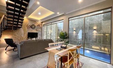 Jual Rumah CANTIK 3 LANTAI plus Kolam Renang di Cigadung Sayap Dago Bandung Utara MURAH