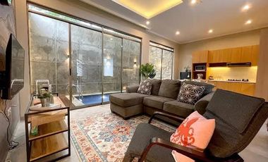 Jual Rumah CANTIK 3 LANTAI plus Kolam Renang di Cigadung Sayap Dago Bandung Utara MURAH