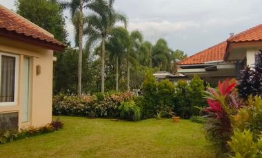 Rumah Mewah disewakan di Rancamaya Golf Estate I Harga dan View Terbaik
